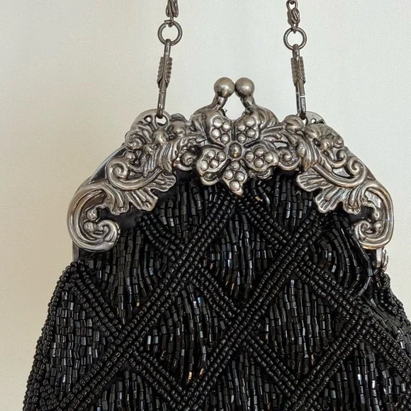 Vintage Black Beaded Evening Bag Ornate Silver Tone Frame Kiss Lock Clutch - Picture 4 of 8